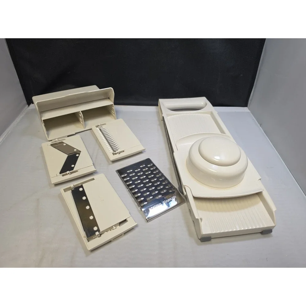 NEW ~ THE PAMPERED CHEF ~ ULTIMATE MANDOLINE ~ 1087 ~ With BOX Vegetable Slicer